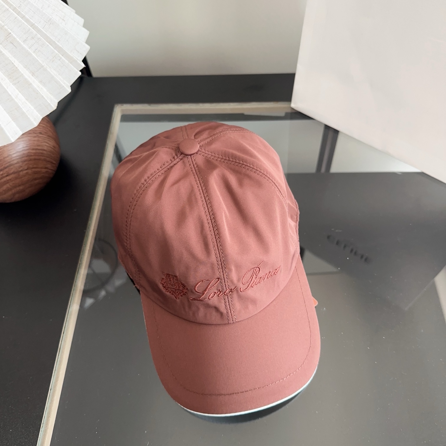 Loro Piana(诺悠翩雅) 新款高版本棒球帽，大牌同步，超好搭配，出货！