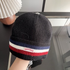 克罗心 秋冬款羊毛针织毛线帽 这款必定是极简主义的最爱 干净,利索,时尚百搭,绝对不挑脸型! 属于时尚经典的万年款!时尚 克罗心 秋冬款羊毛针织毛线帽 这款必定是极简主义的最爱 干净,利索,时尚百搭,绝对不挑脸型! 属于时尚经典的万年款!时尚