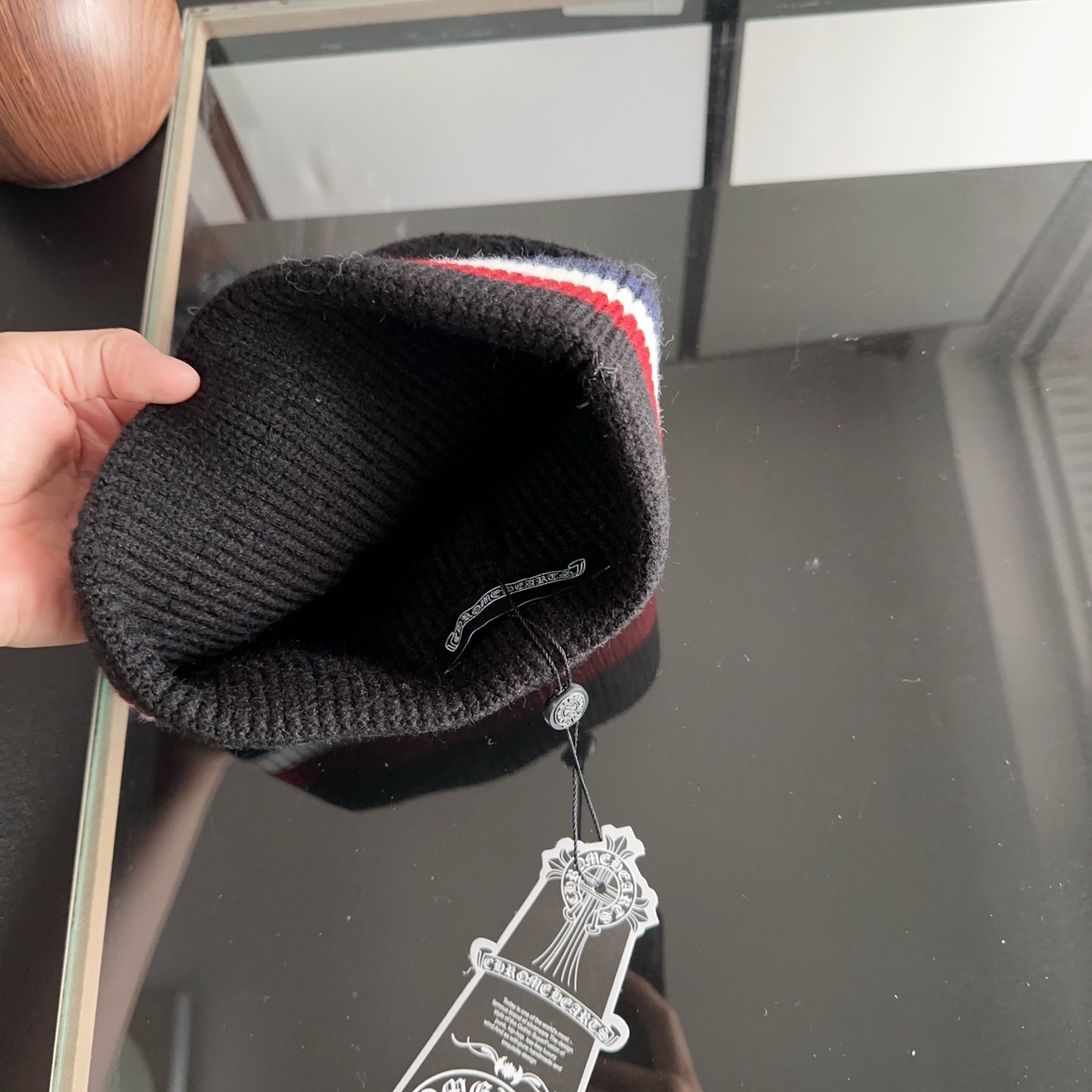 克罗心 秋冬款羊毛针织毛线帽 这款必定是极简主义的最爱 干净,利索,时尚百搭,绝对不挑脸型! 属于时尚经典的万年款!时尚 克罗心 秋冬款羊毛针织毛线帽 这款必定是极简主义的最爱 干净,利索,时尚百搭,绝对不挑脸型! 属于时尚经典的万年款!时尚