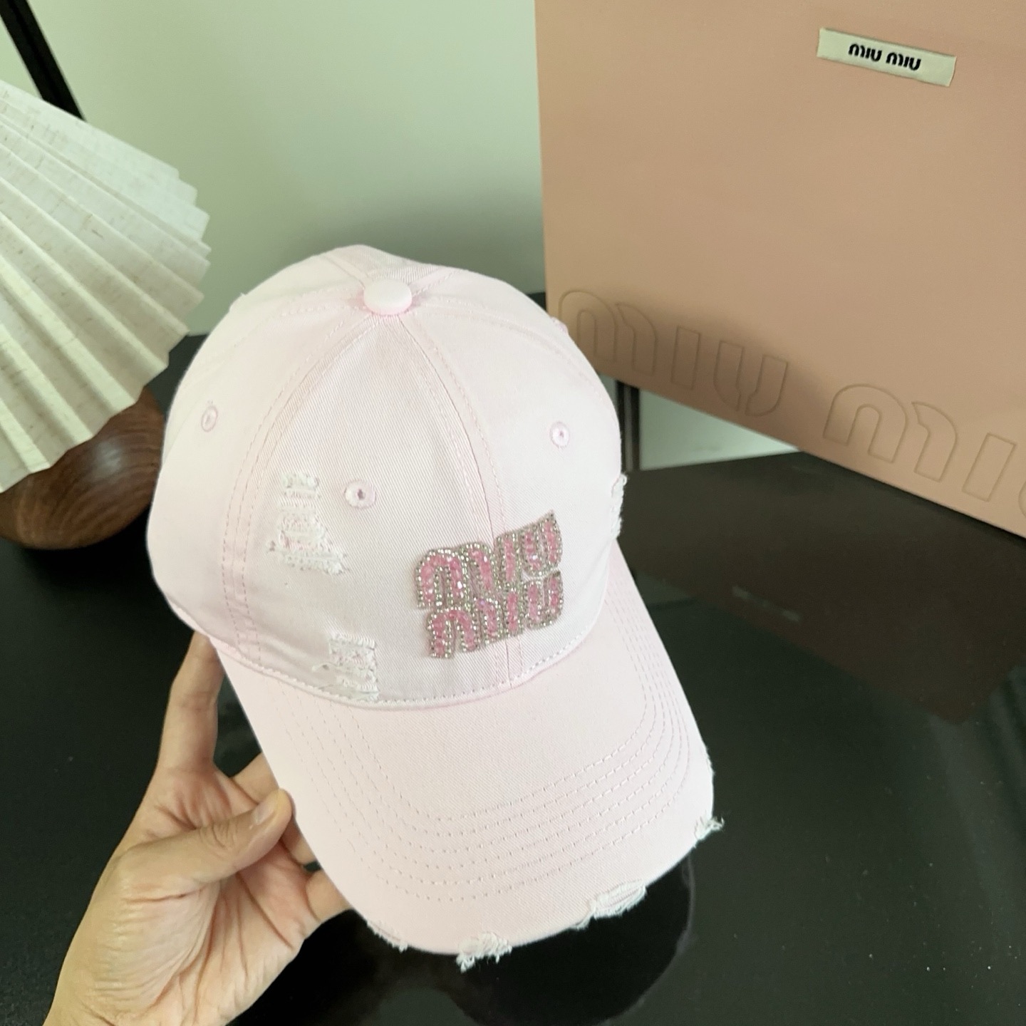 miumiu 缪缪秋冬新品棒球帽 原单正品开模订制，原版做工细致质量超赞！