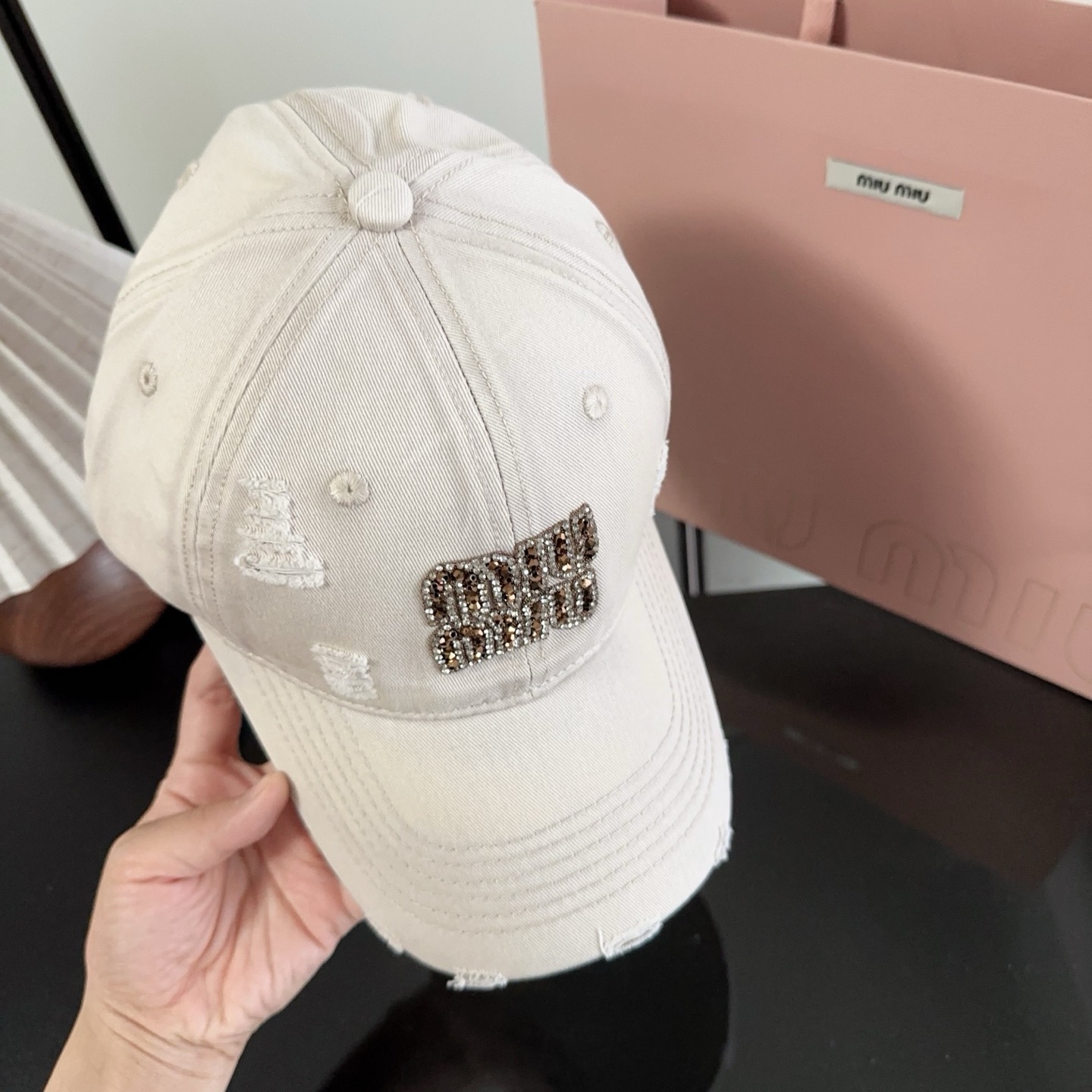 miumiu 缪缪秋冬新品棒球帽 原单正品开模订制，原版做工细致质量超赞！