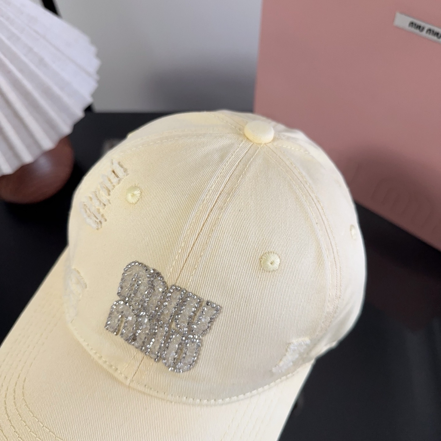 miumiu 缪缪秋冬新品棒球帽 原单正品开模订制，原版做工细致质量超赞！