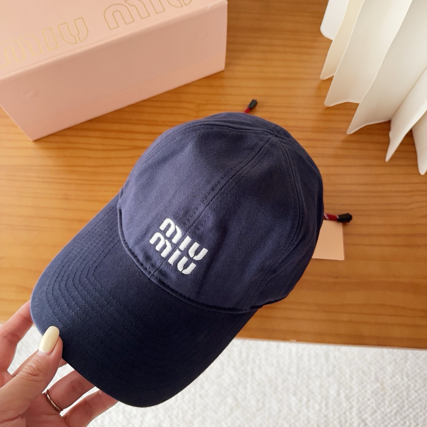 miumiu 缪缪秋冬新品棒球帽 原单正品开模订制，原版做工细致质量超赞！
