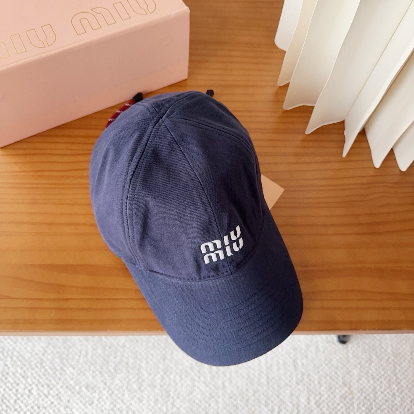 miumiu 缪缪秋冬新品棒球帽 原单正品开模订制，原版做工细致质量超赞！