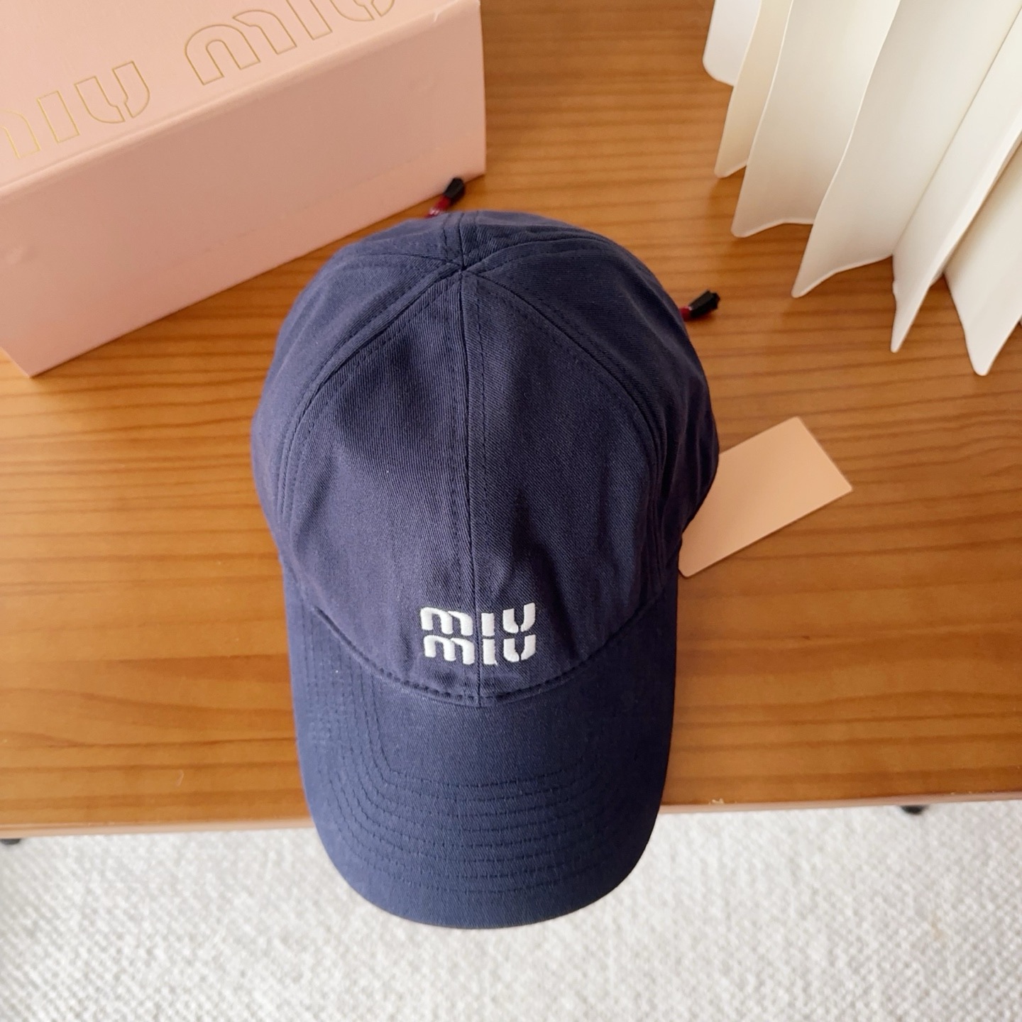 miumiu 缪缪秋冬新品棒球帽 原单正品开模订制，原版做工细致质量超赞！