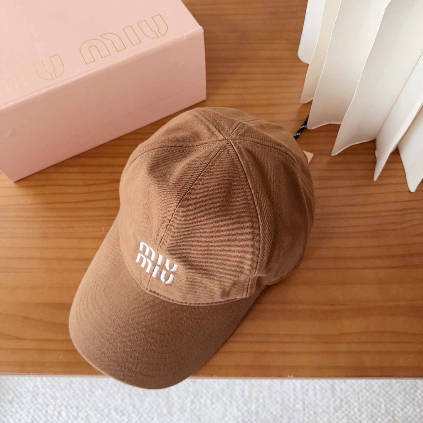 miumiu 缪缪秋冬新品棒球帽 原单正品开模订制，原版做工细致质量超赞！