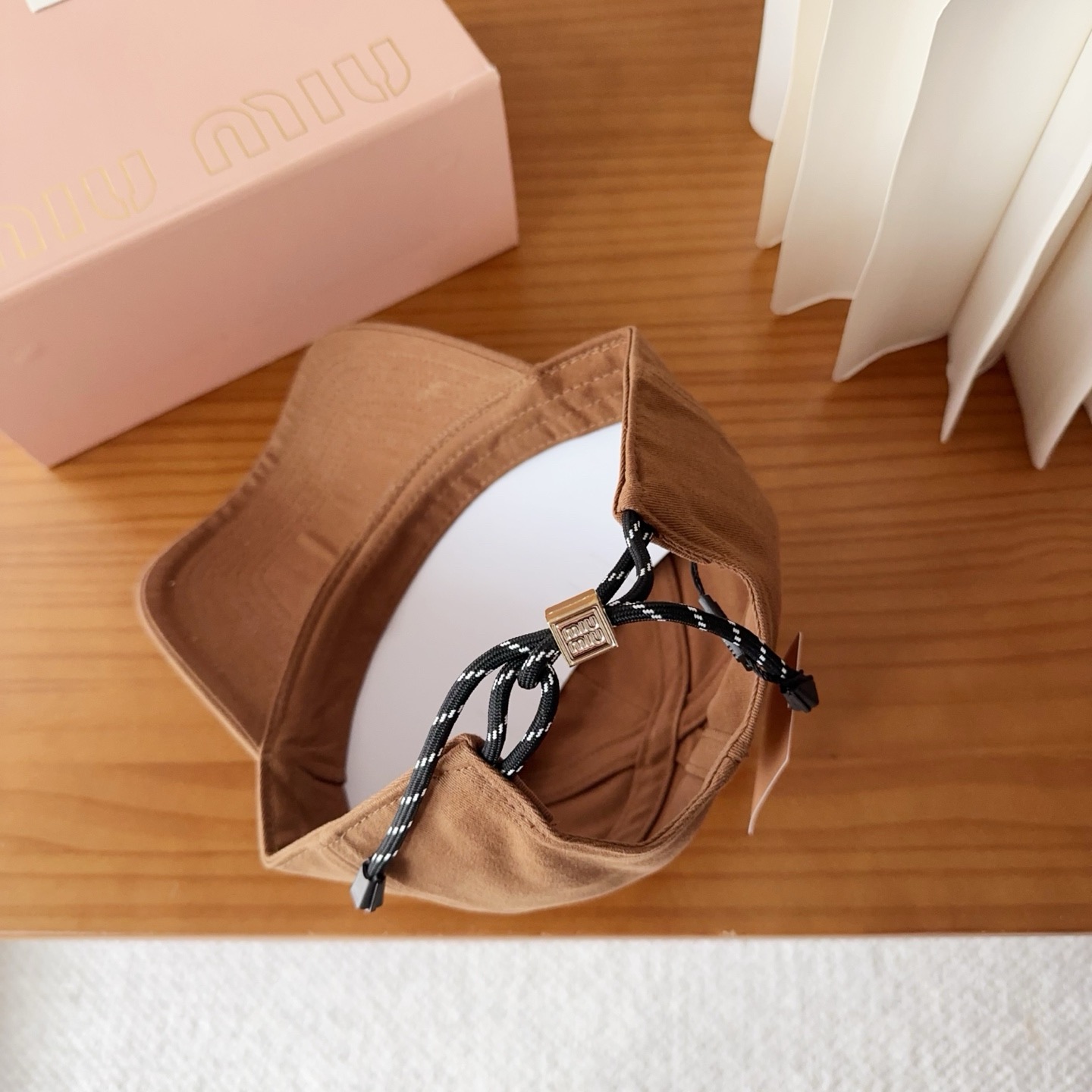 miumiu 缪缪秋冬新品棒球帽 原单正品开模订制，原版做工细致质量超赞！
