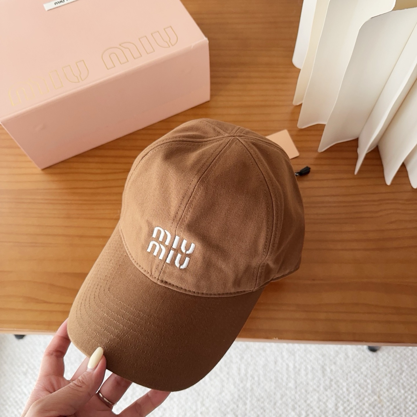 miumiu 缪缪秋冬新品棒球帽 原单正品开模订制，原版做工细致质量超赞！