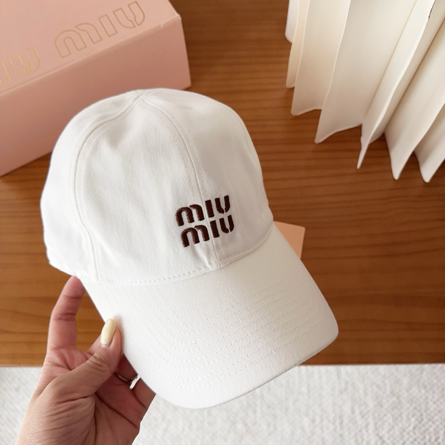 miumiu 缪缪秋冬新品棒球帽 原单正品开模订制，原版做工细致质量超赞！