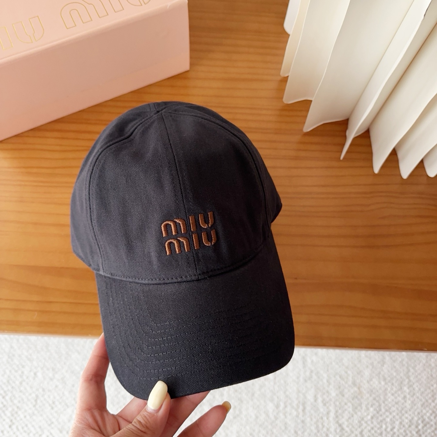 miumiu 缪缪秋冬新品棒球帽 原单正品开模订制，原版做工细致质量超赞！