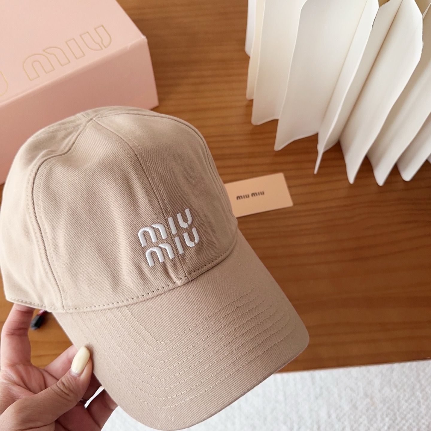miumiu 缪缪秋冬新品棒球帽 原单正品开模订制，原版做工细致质量超赞！