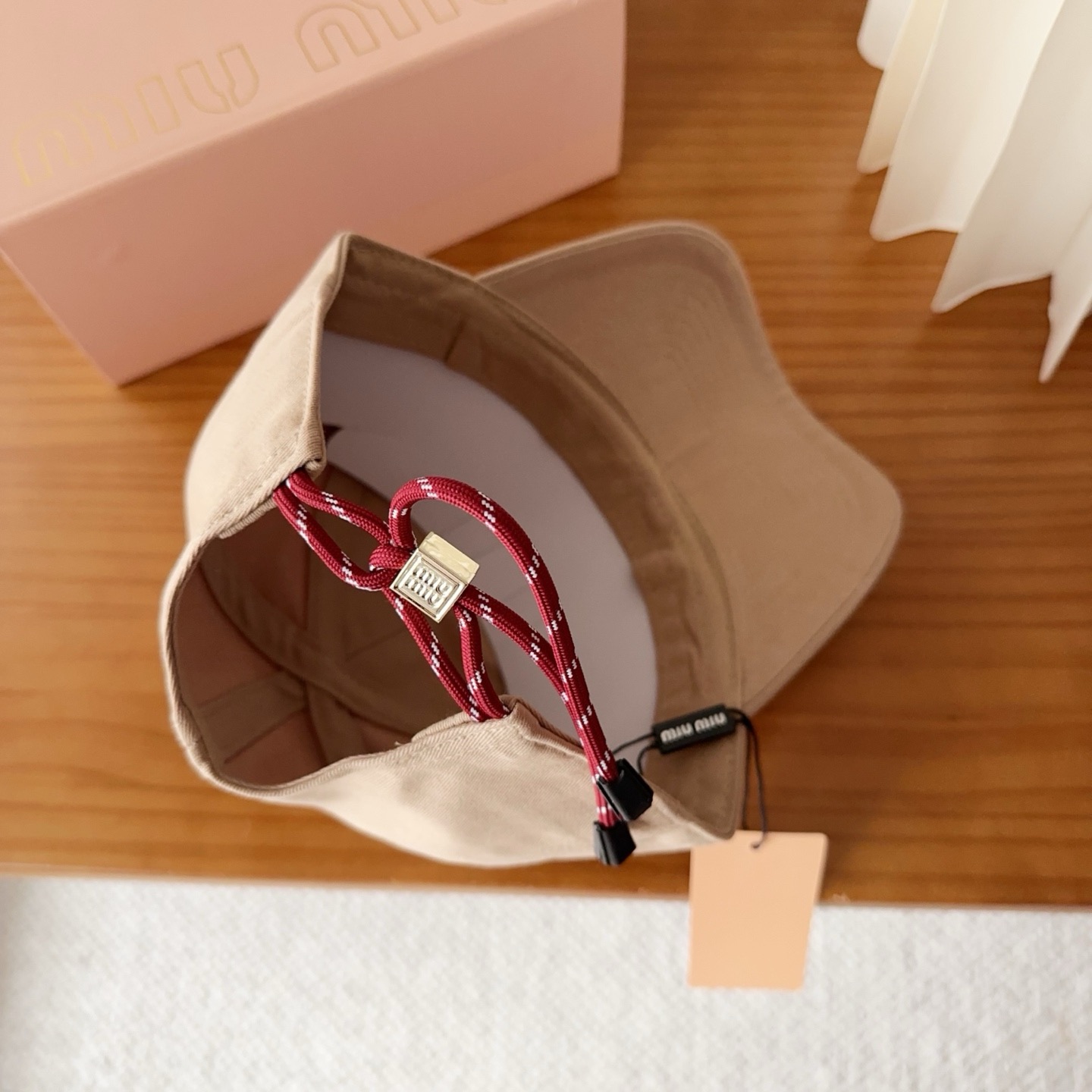 miumiu 缪缪秋冬新品棒球帽 原单正品开模订制，原版做工细致质量超赞！