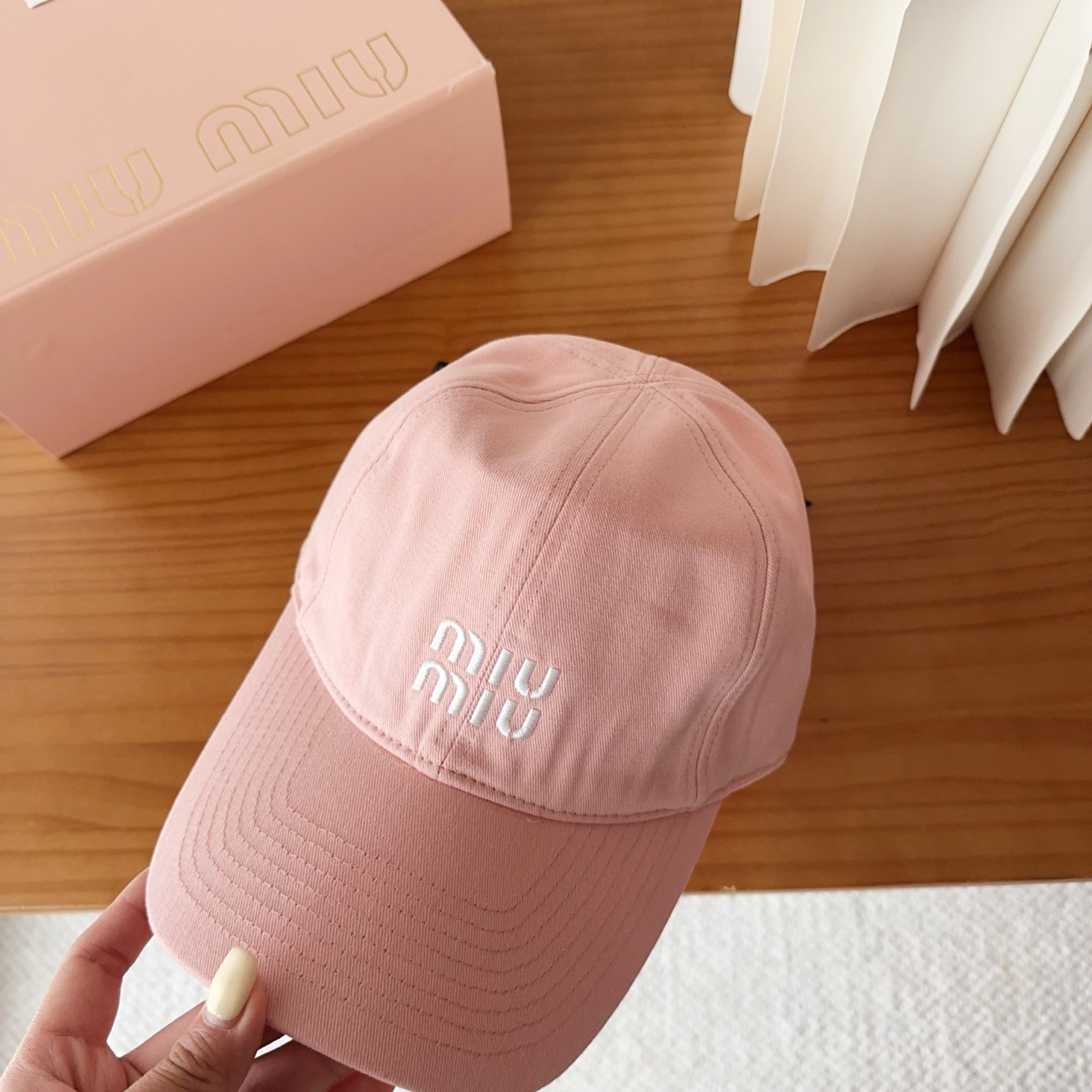 miumiu 缪缪秋冬新品棒球帽 原单正品开模订制，原版做工细致质量超赞！