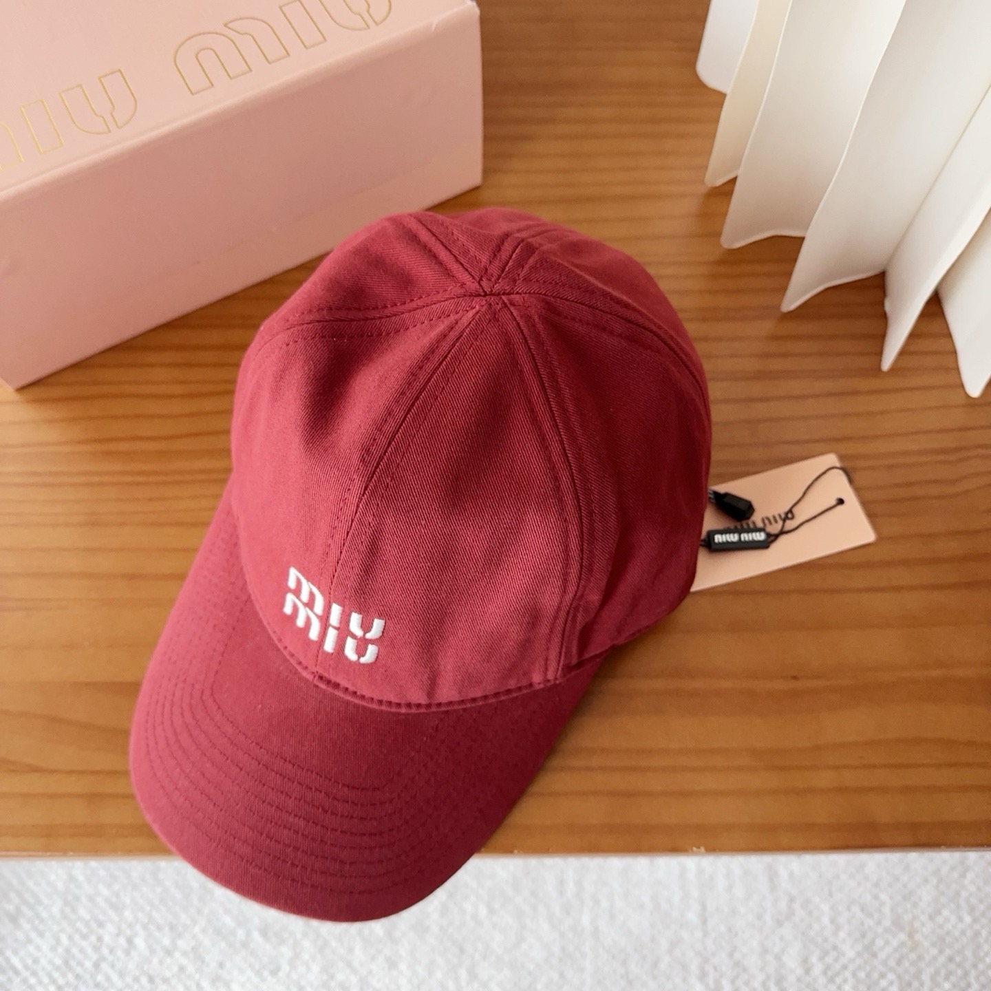 miumiu 缪缪秋冬新品棒球帽 原单正品开模订制，原版做工细致质量超赞！