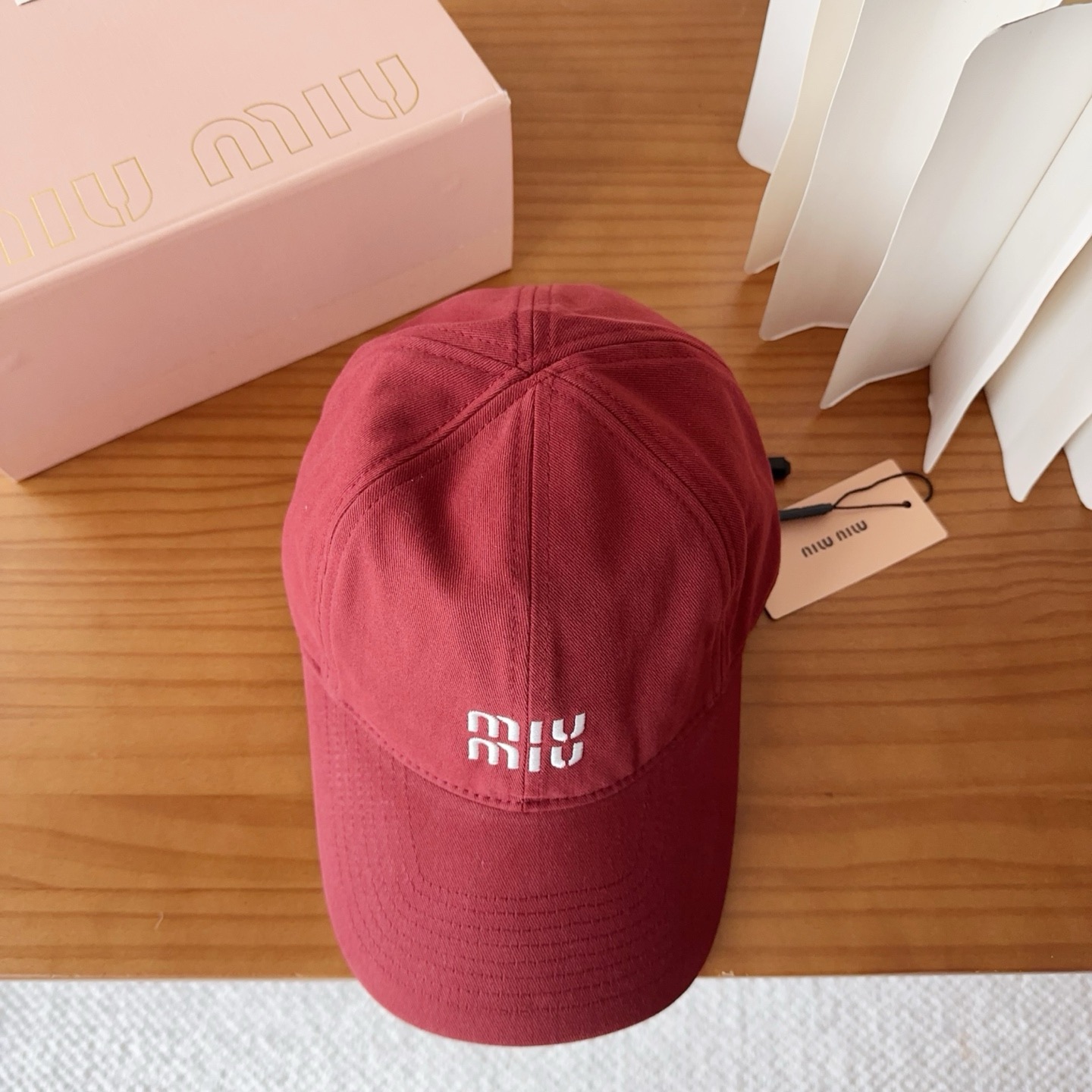 miumiu 缪缪秋冬新品棒球帽 原单正品开模订制，原版做工细致质量超赞！
