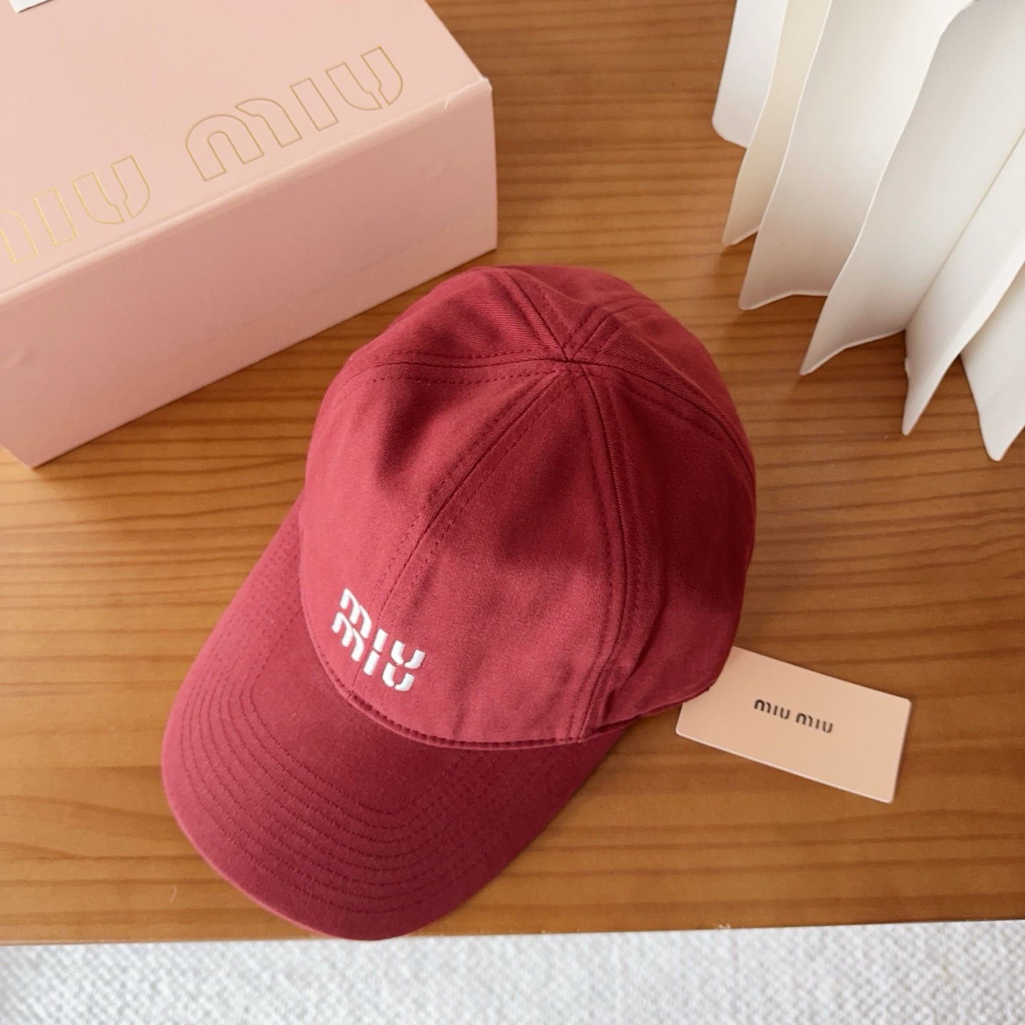 miumiu 缪缪秋冬新品棒球帽 原单正品开模订制，原版做工细致质量超赞！