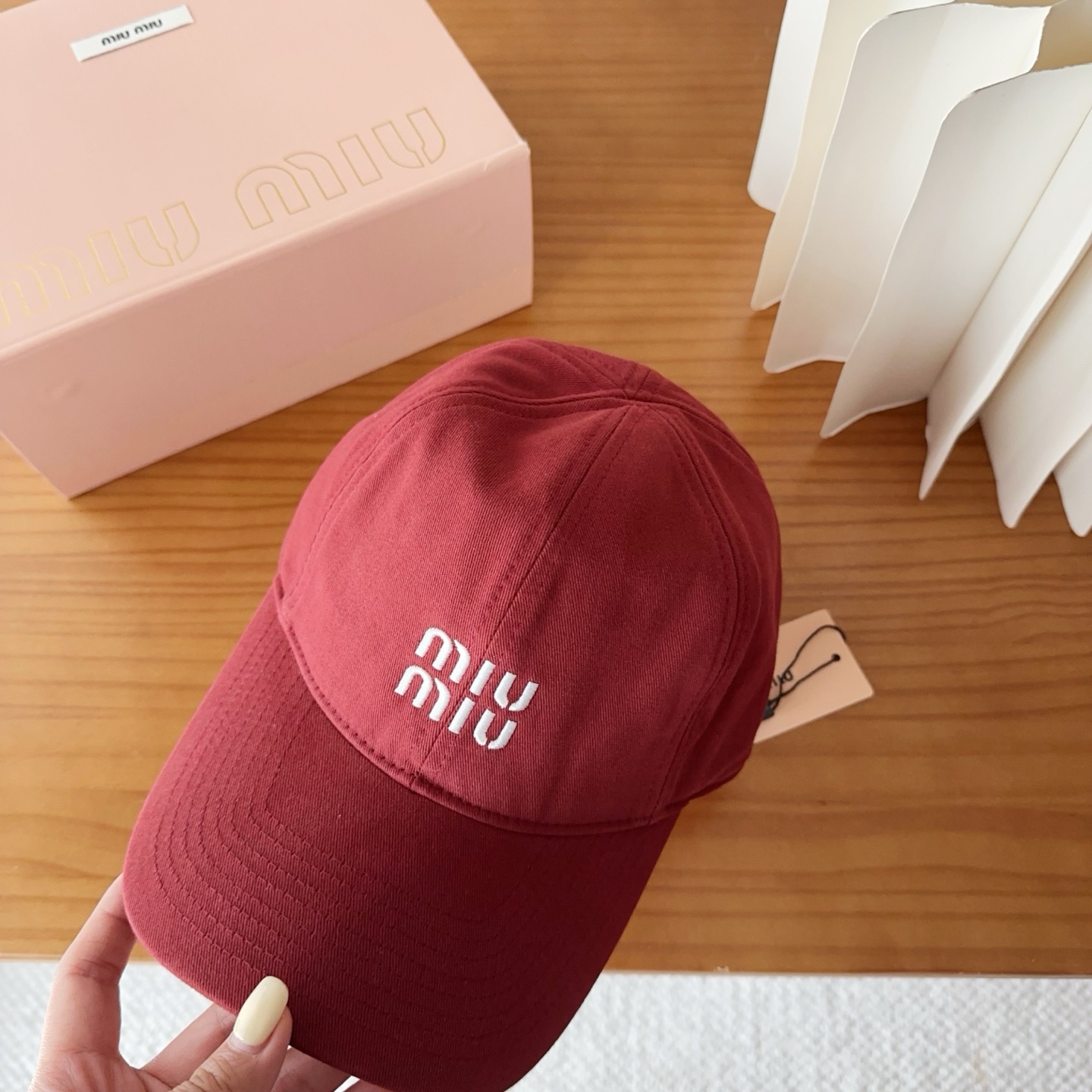 miumiu 缪缪秋冬新品棒球帽 原单正品开模订制，原版做工细致质量超赞！