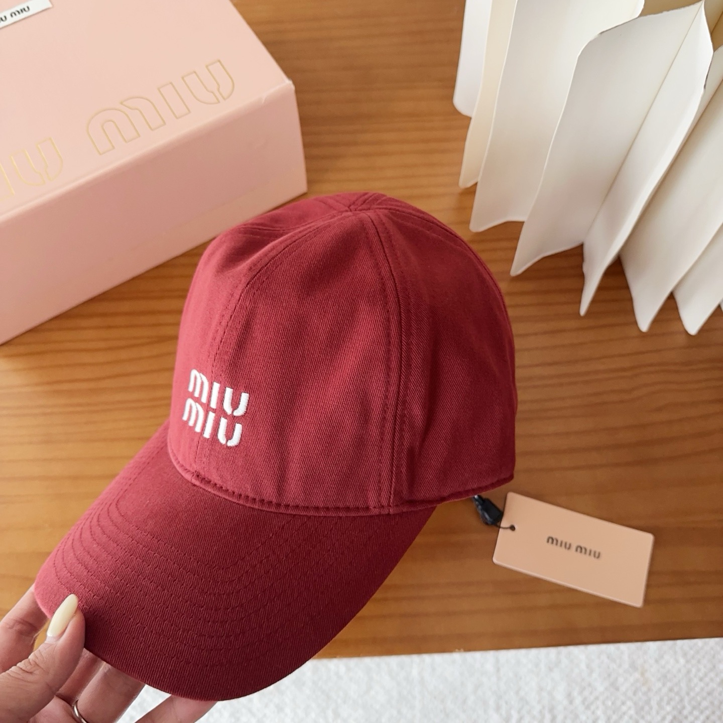 miumiu 缪缪秋冬新品棒球帽 原单正品开模订制，原版做工细致质量超赞！