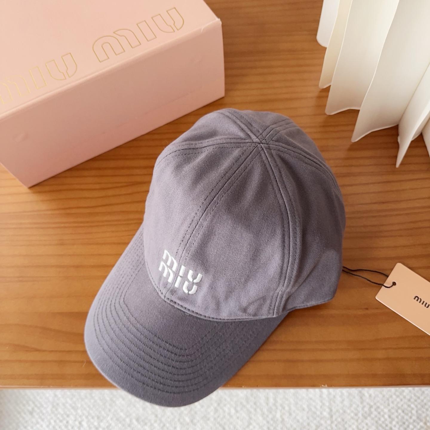 miumiu 缪缪秋冬新品棒球帽 原单正品开模订制，原版做工细致质量超赞！
