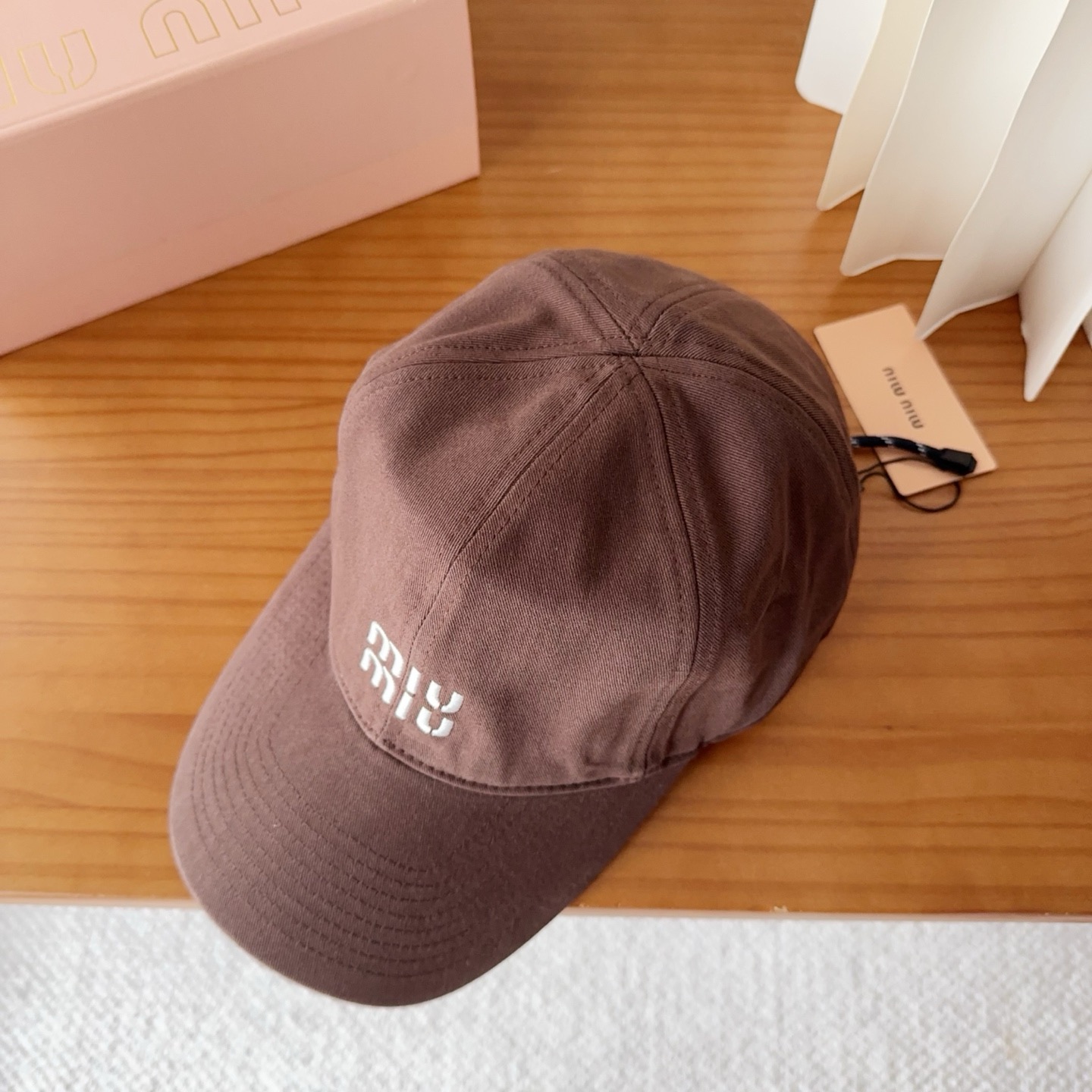 miumiu 缪缪秋冬新品棒球帽 原单正品开模订制，原版做工细致质量超赞！