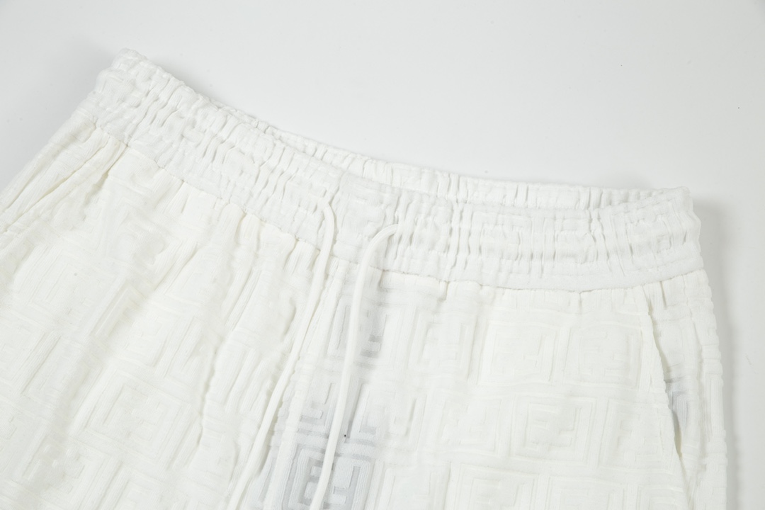 New FENDI FF Logo Towel Leisure Shorts Set for Spring/Summer 2024 - 图片 3