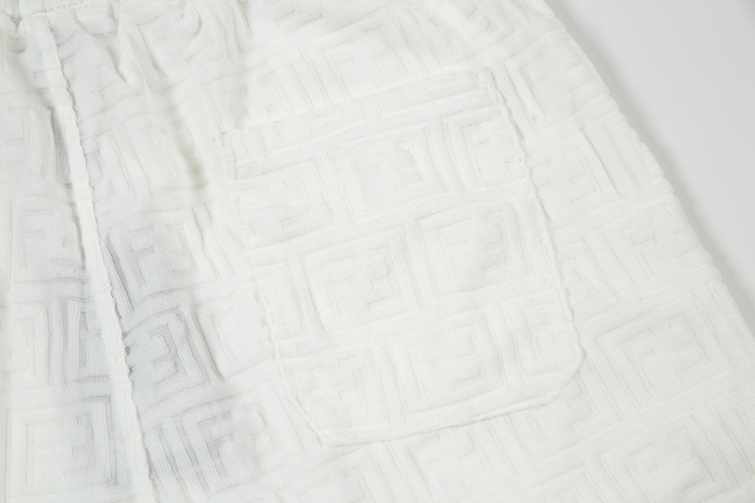 New FENDI FF Logo Towel Leisure Shorts Set for Spring/Summer 2024 - 图片 7