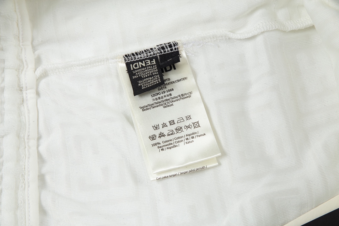 New FENDI FF Logo Towel Leisure Shorts Set for Spring/Summer 2024 - 图片 8