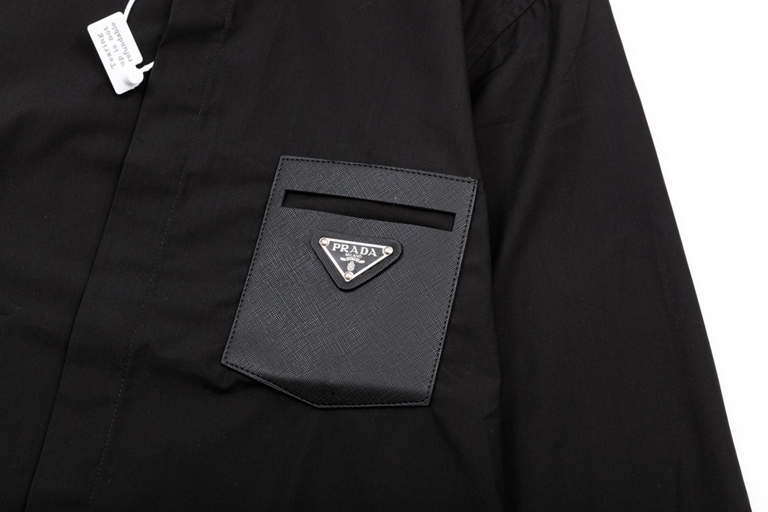 New Prad* Leather Pocket Triangle Logo Long-Sleeve Shirt 2024 Collection in Black & White - 图片 4