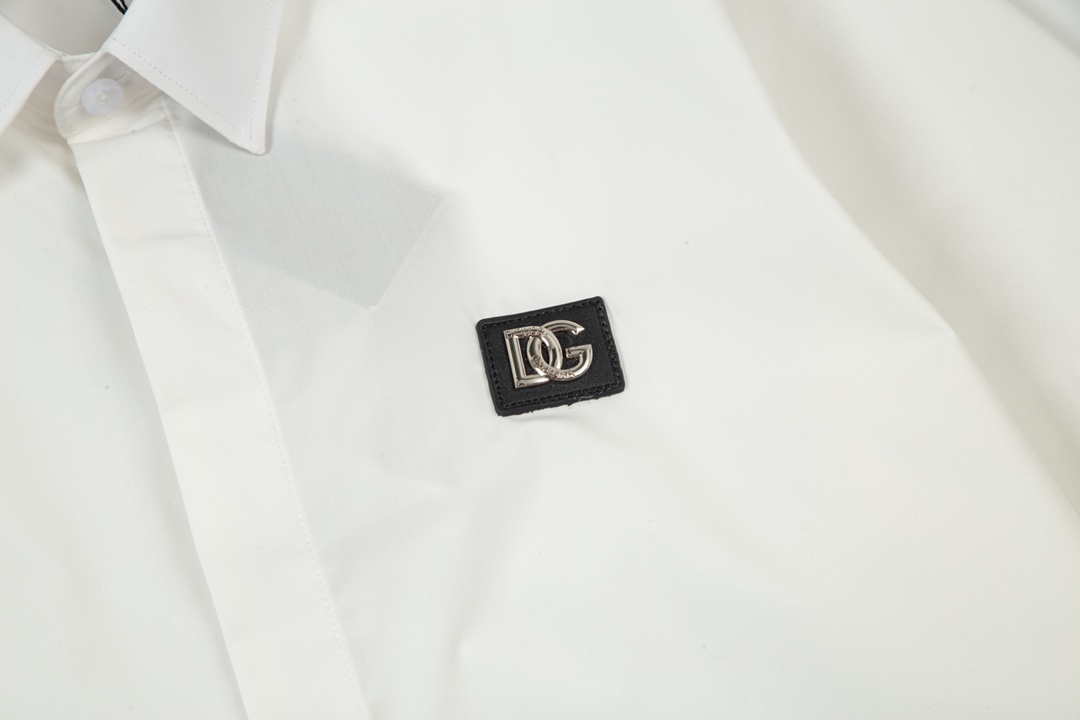Dugarban Spring/Summer 2024 Extinction Collection: Edible DG Logo Leisure Shirt in Black/White - 图片 5