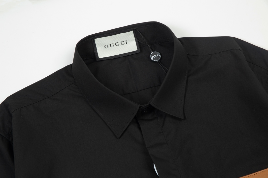 2024 New Gucci Double G Metal Logo Leisure Shirts in Black and White - 图片 3