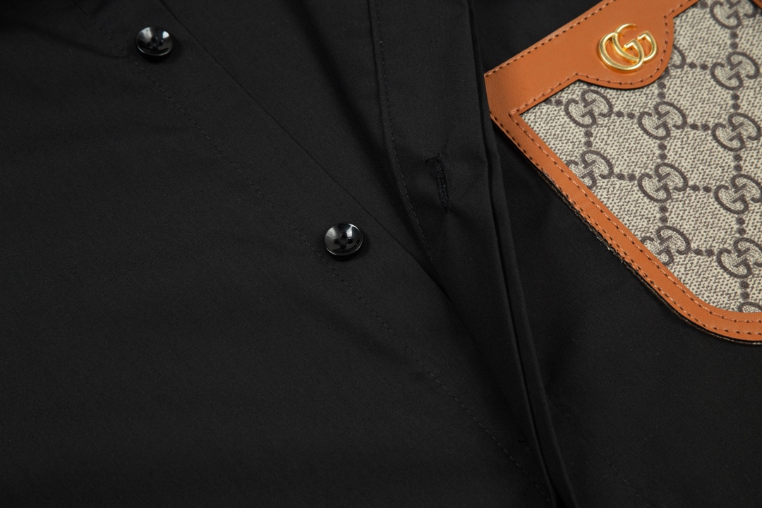 2024 New Gucci Double G Metal Logo Leisure Shirts in Black and White - 图片 4