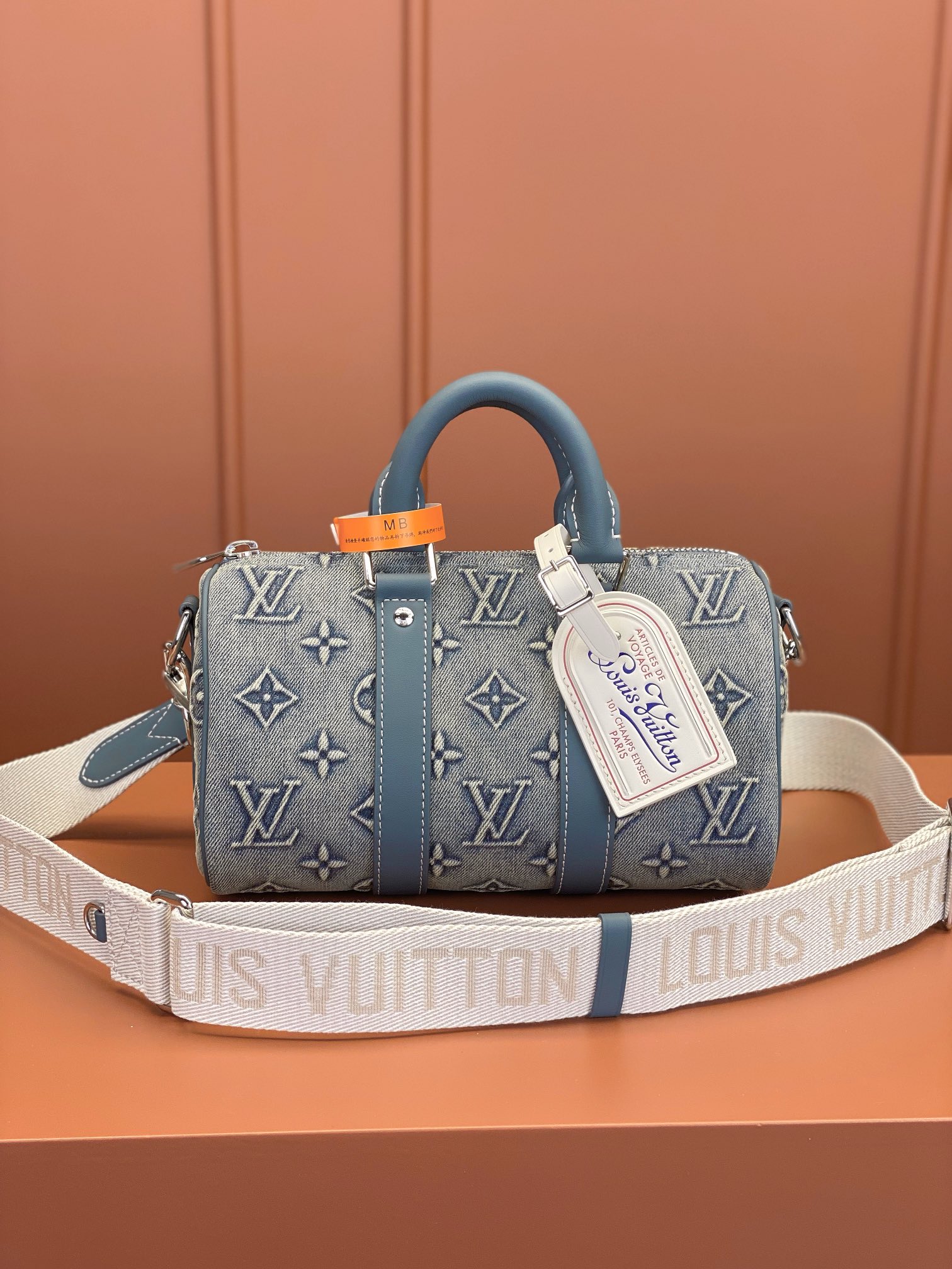 Louis Vuitton LV Keepall Sacs À Main Tout en acier M22762