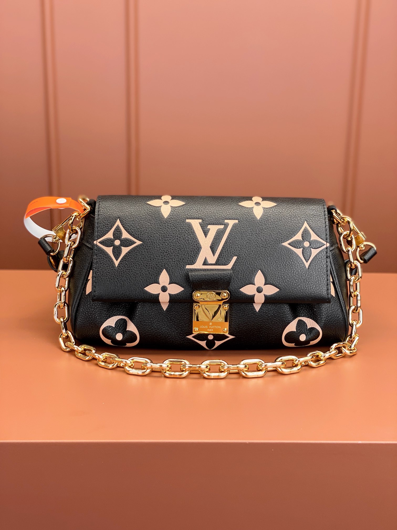 Louis Vuitton LV Favorite Sacs À Main Noir Tout en acier M45859