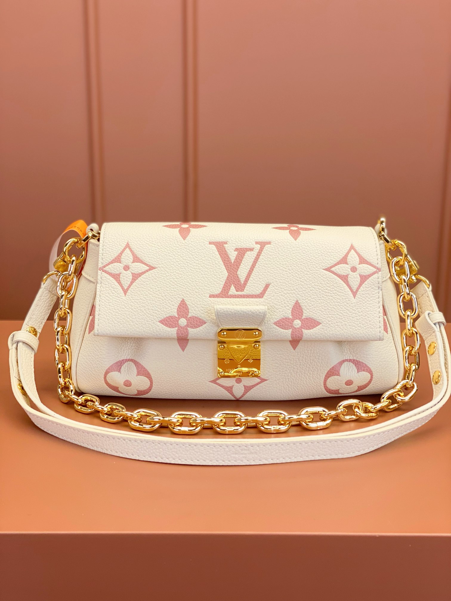 Louis Vuitton LV Favorite Sacs À Main Blanc Tout en acier M46393