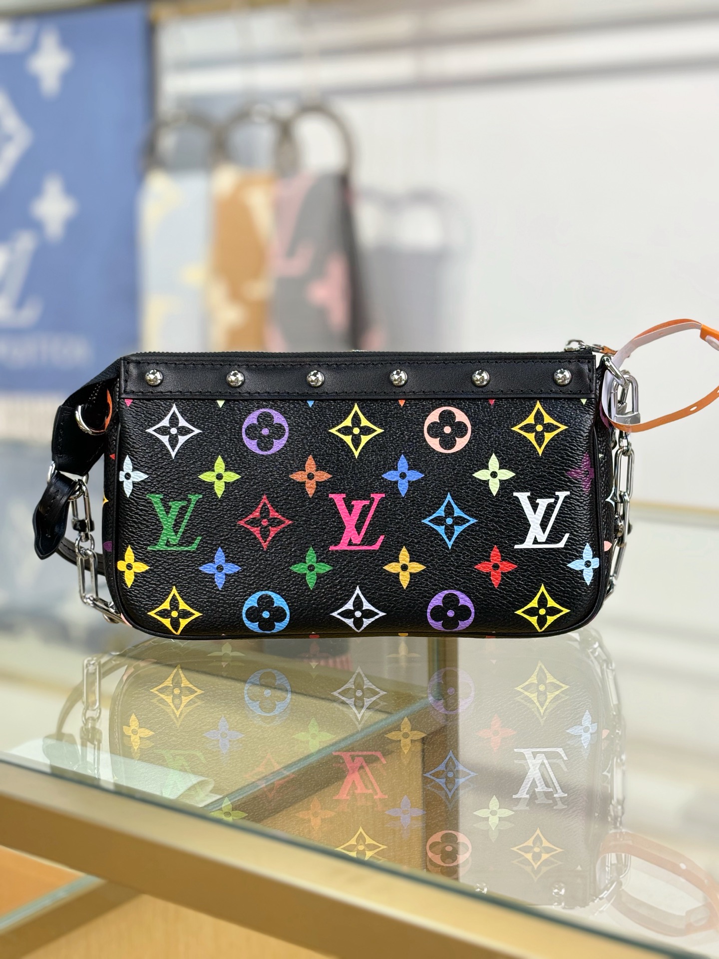 【特级MB芯片版原厂皮】
x TM POCHETTE ACCESSOIRES 手袋
型号：M13663黑
