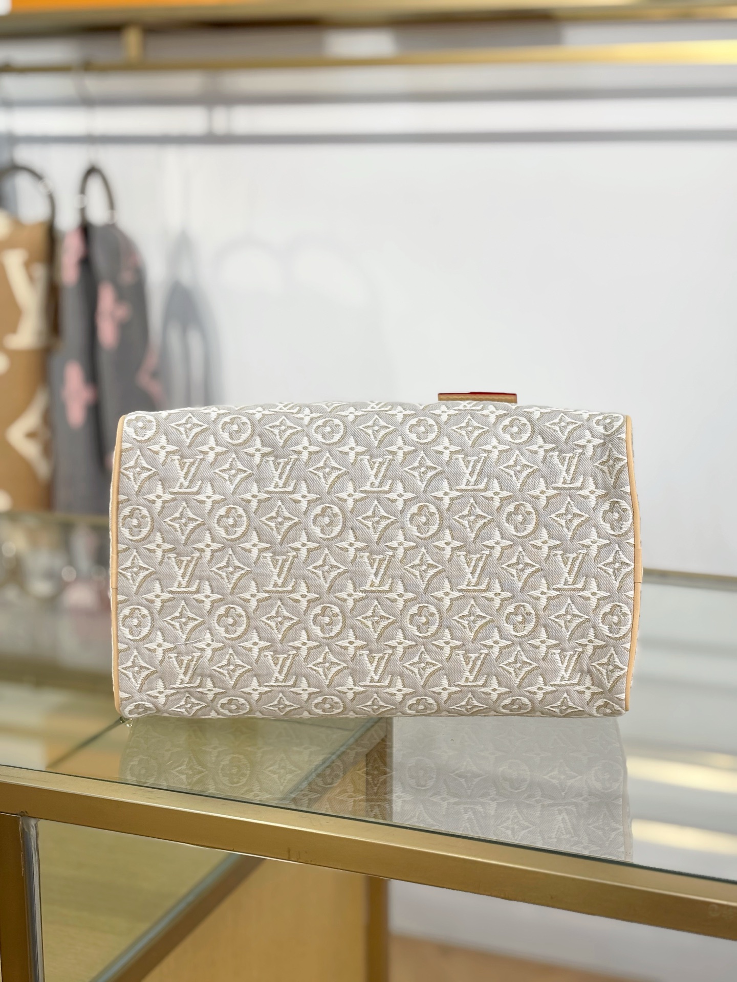 【特级MB动态163c芯片版原厂皮】 THE IT CAN 手袋 型号：M28479米色 材料：A级全钢五金，进口原厂面