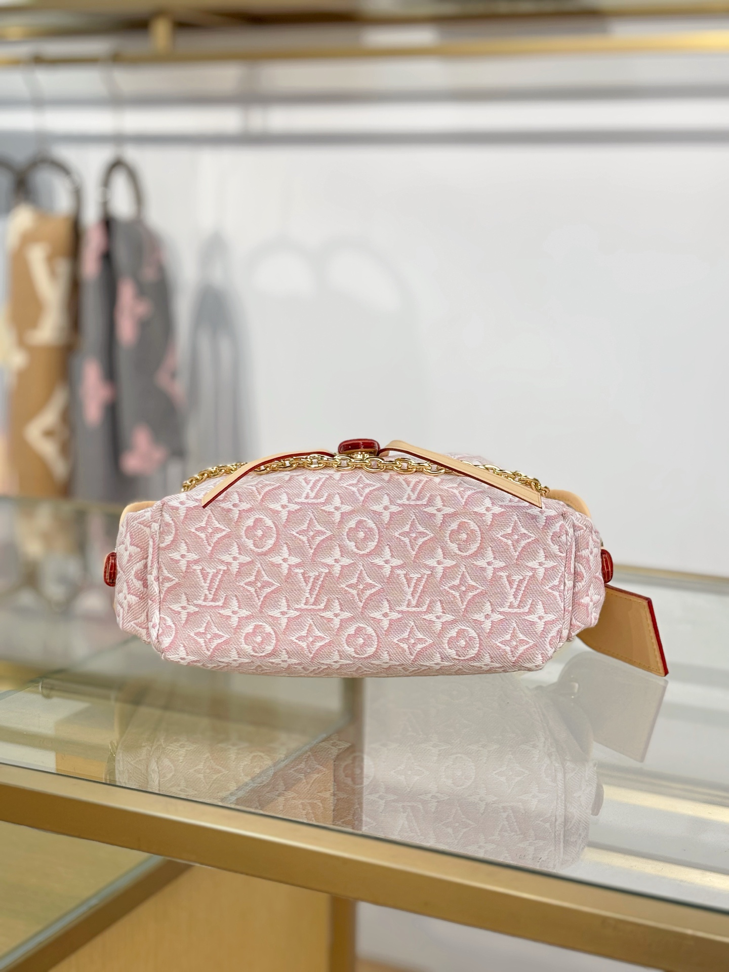 【特级MB动态163c芯片版原厂皮】 ODYSSÉE 小号手袋 型号：M29974粉色 材料：A级全钢五金，进口原厂面料