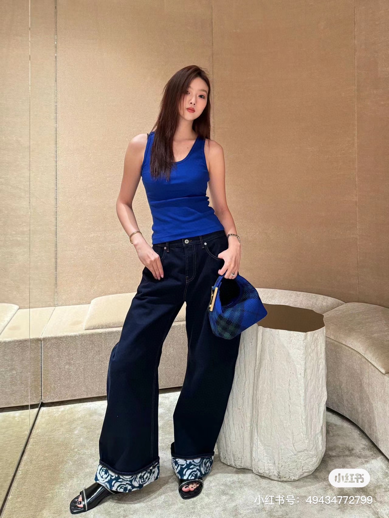 NO:846218,The embroidery craftsmanship is exquisite, durable and not easily deformed. It is a must-have for daily wear.19860909刺绣工艺精致,耐用不易变形,日常穿搭必备,,,Women's clothing