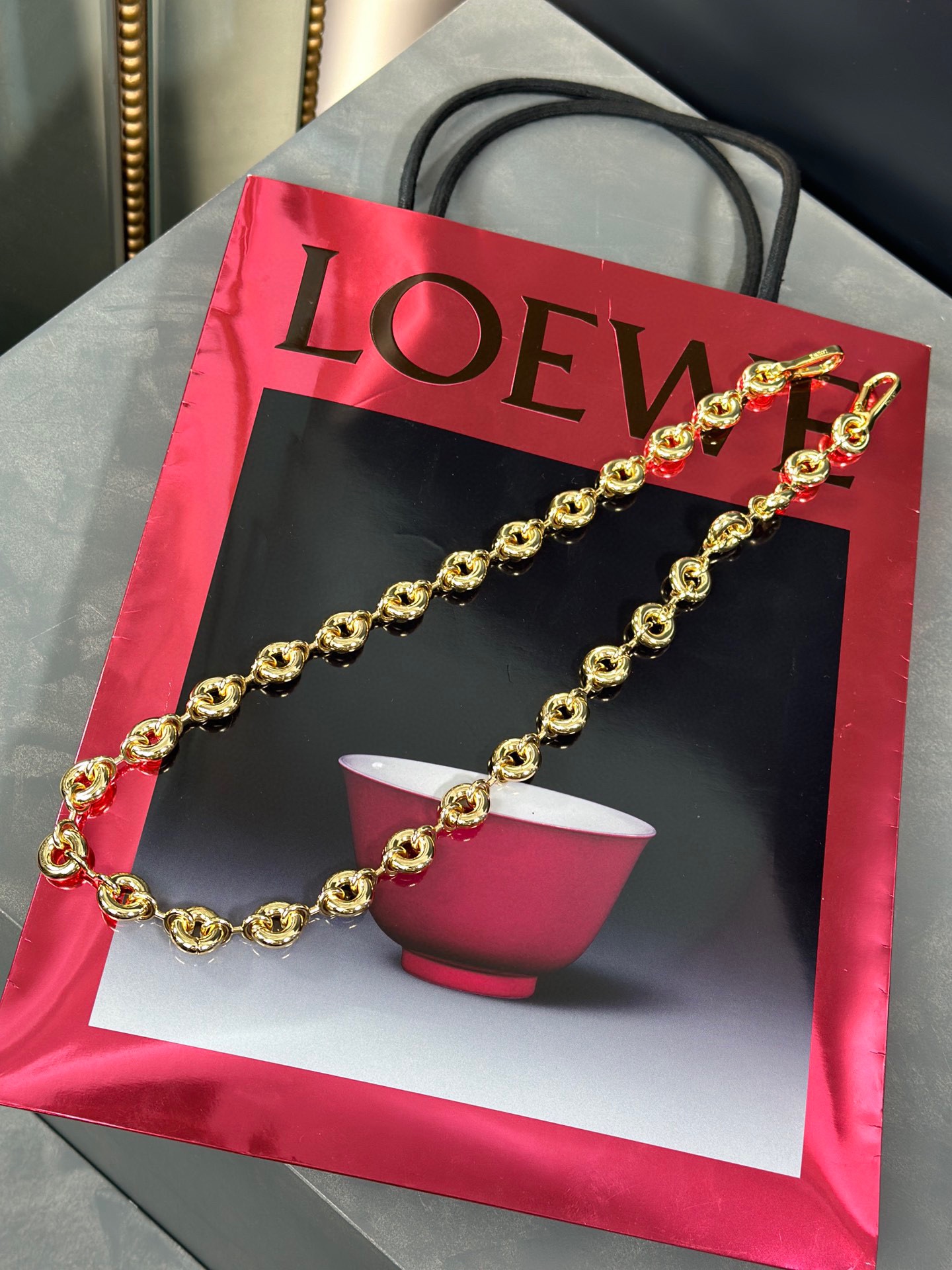 Loewe Taschen Handtaschen Falsche aaa+
 Gold Ketten