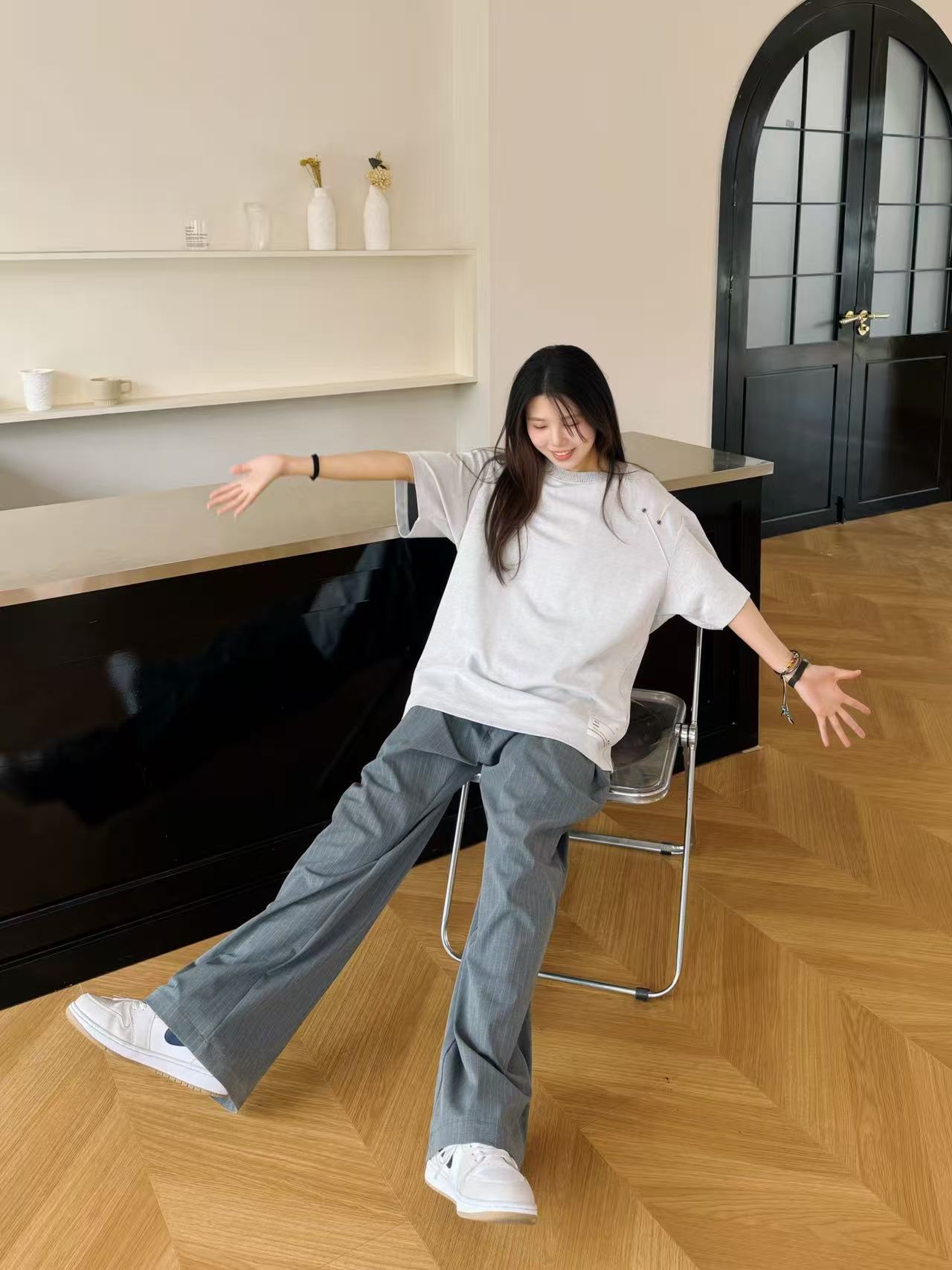 ▪️H11顶级纯原▪️潮人上脚图▪️
闭眼入，好看就完事儿！！！
---------------------------------
Nike Air Jordan 1 LOW 
AJ1 乔一 舒适贴合 低帮 复古篮球鞋 男女同款 白色

货号：553558-146

Size：35.5 36 36.5 37.5 38 38.5 39 40 40.5 41 42 42.5 43 44 45 46 47.5