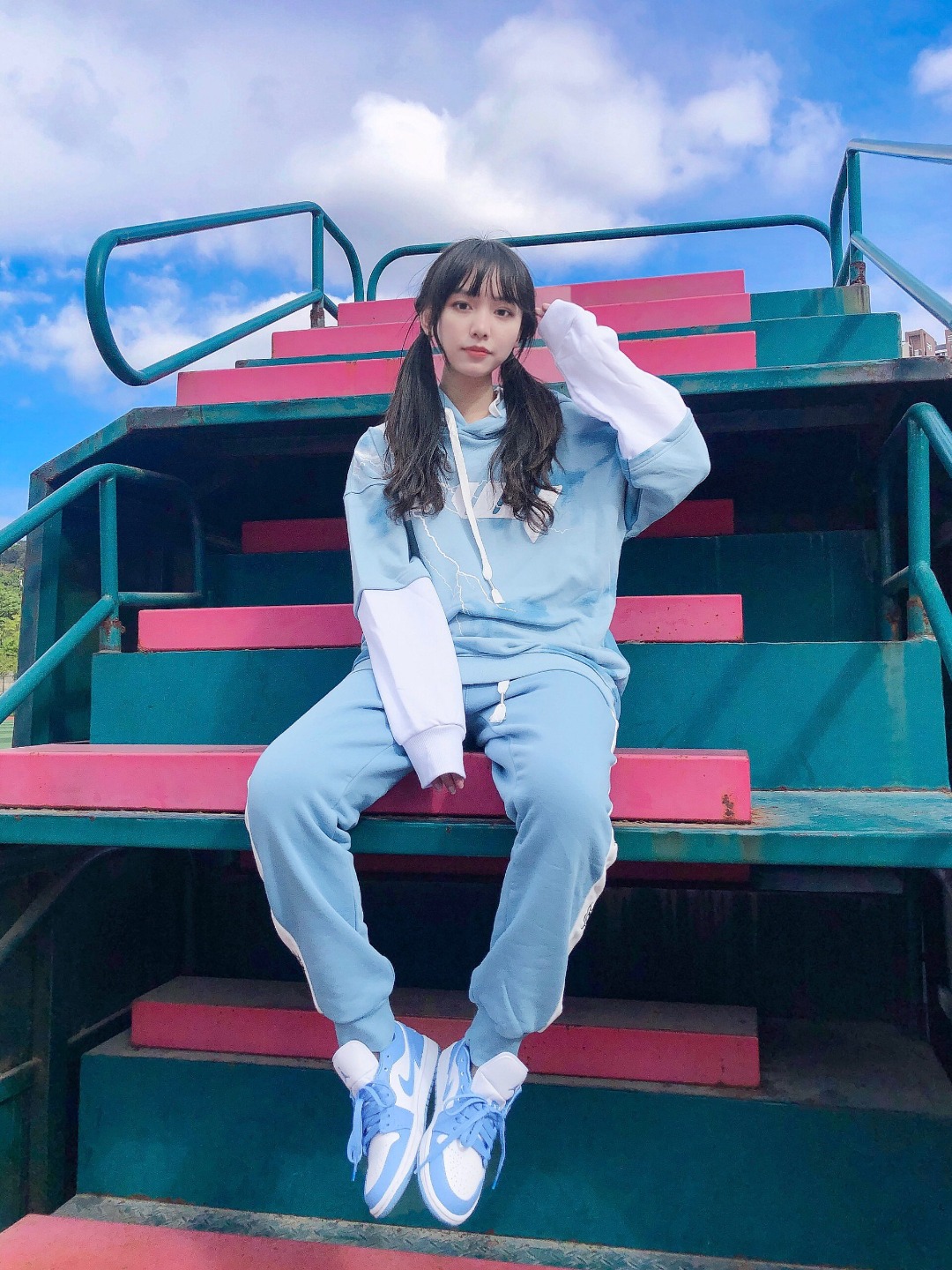 ▪️H11顶级纯原▪️潮人上脚图▪️
闭眼入，好看就完事儿！！！
---------------------------------
Nike Air Jordan 1 LOW “university blue”
AJ1 乔一 舒适贴合 低帮 复古篮球鞋 男女同款 大学蓝

货号：AO9944-441

Size：35.5 36 36.5 37.5 38 38.5 39 40 40.5 41 42 42.5 43 44 45 46 47.5