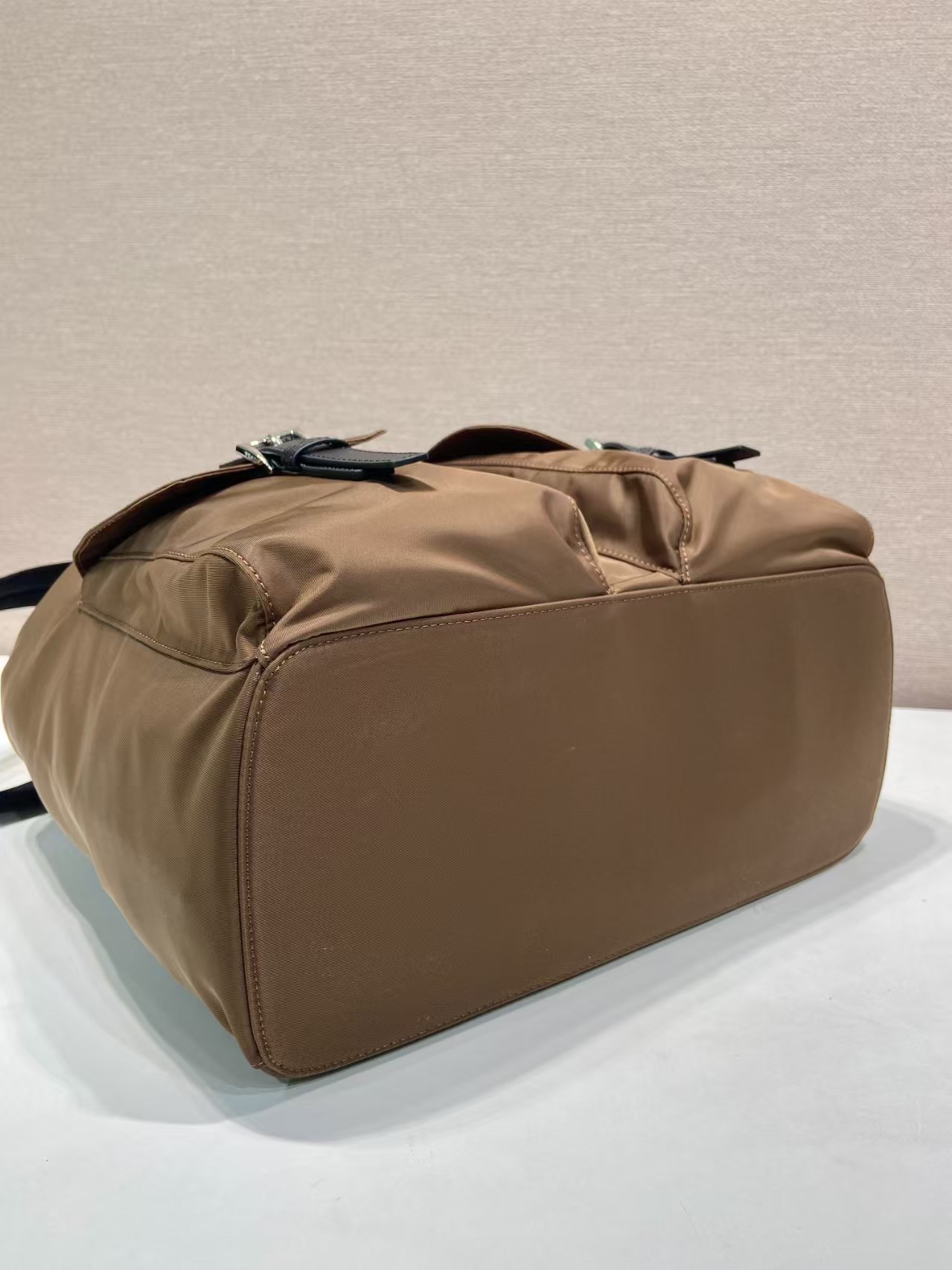 Re-Nylon ブランド リュックサック クラシック ナイロン