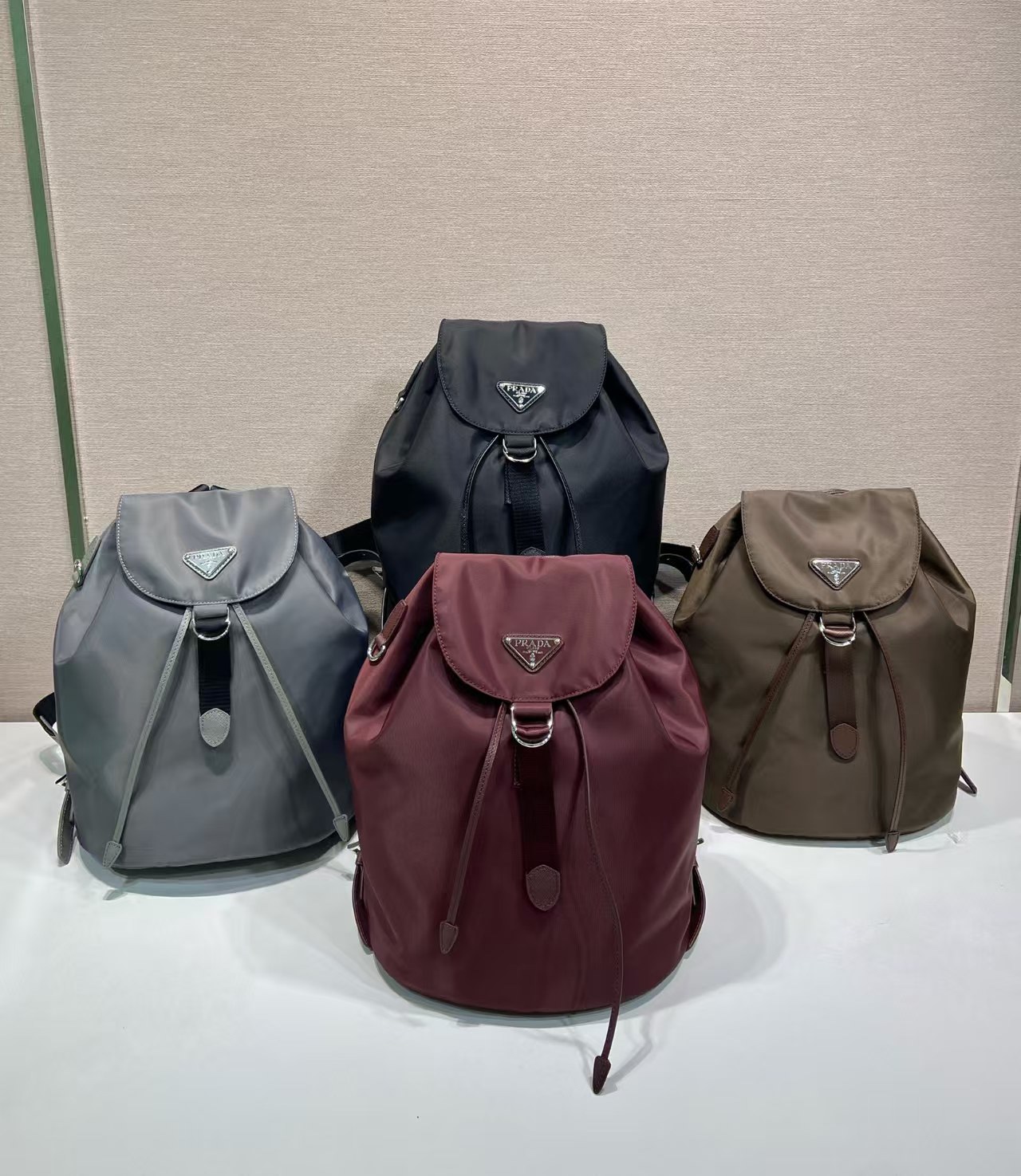 新品双肩背包🎉🎉