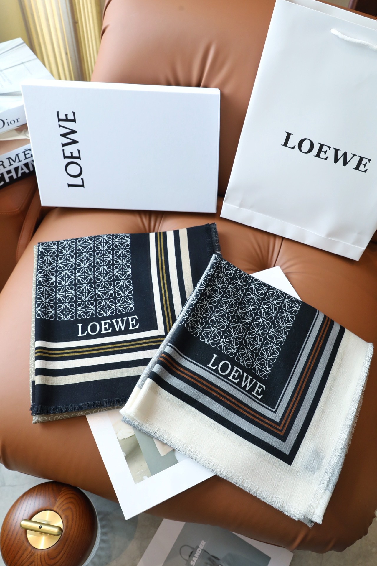 高定版上新️Loewe罗意威专柜新款高级又不撞款的好东西！！！能力范围能带给大家最好的品质这个价格真的亲