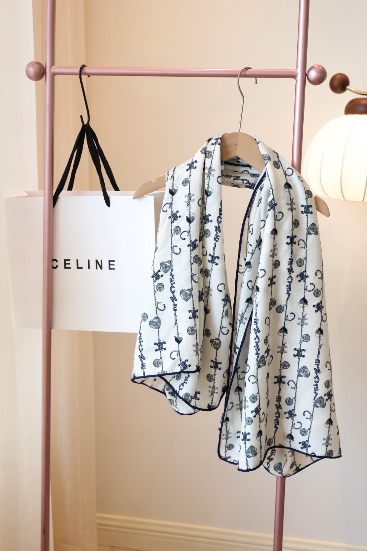 [Celine Scarves]One color