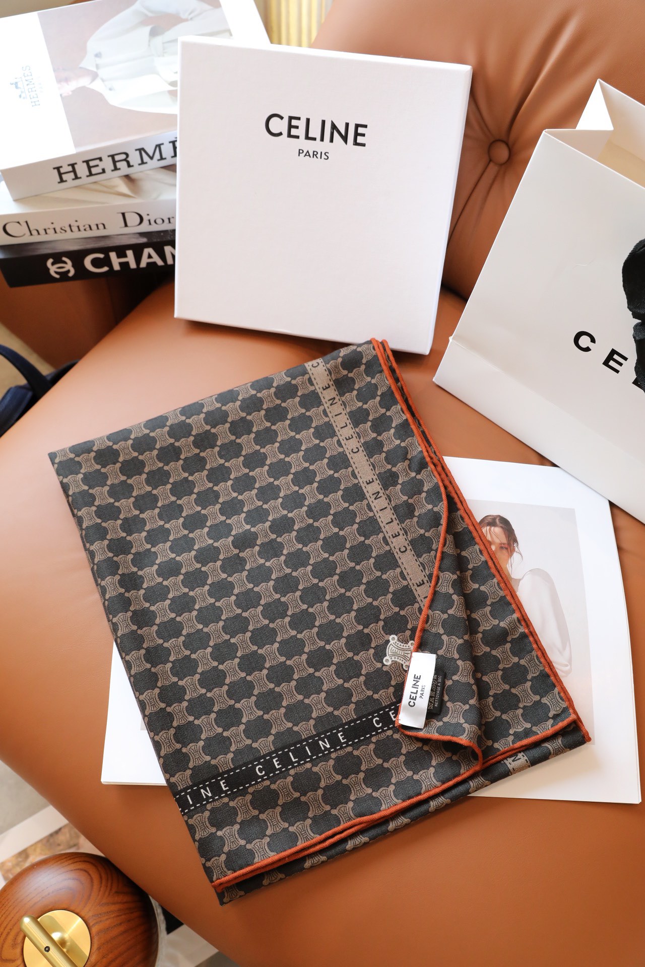 【▪️碰撞时髦。凯旋门的时尚，日常最佳单姐妹品！】一秒心动啊！！！高级，奢华！永恒！不是那种过眼云烟的款