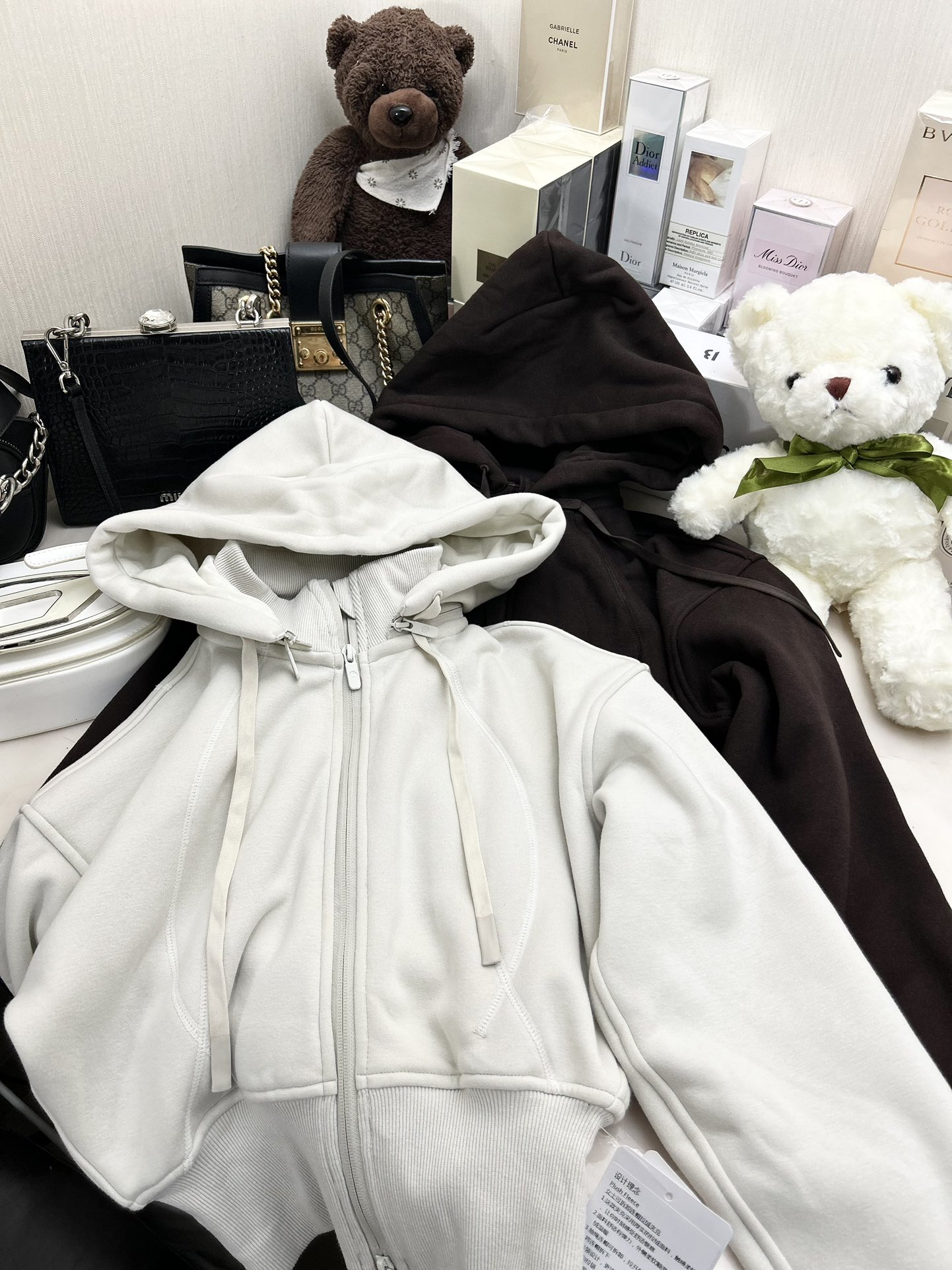 Luxurious Lululemon Hoodie with Enhanced Durability and Comfort