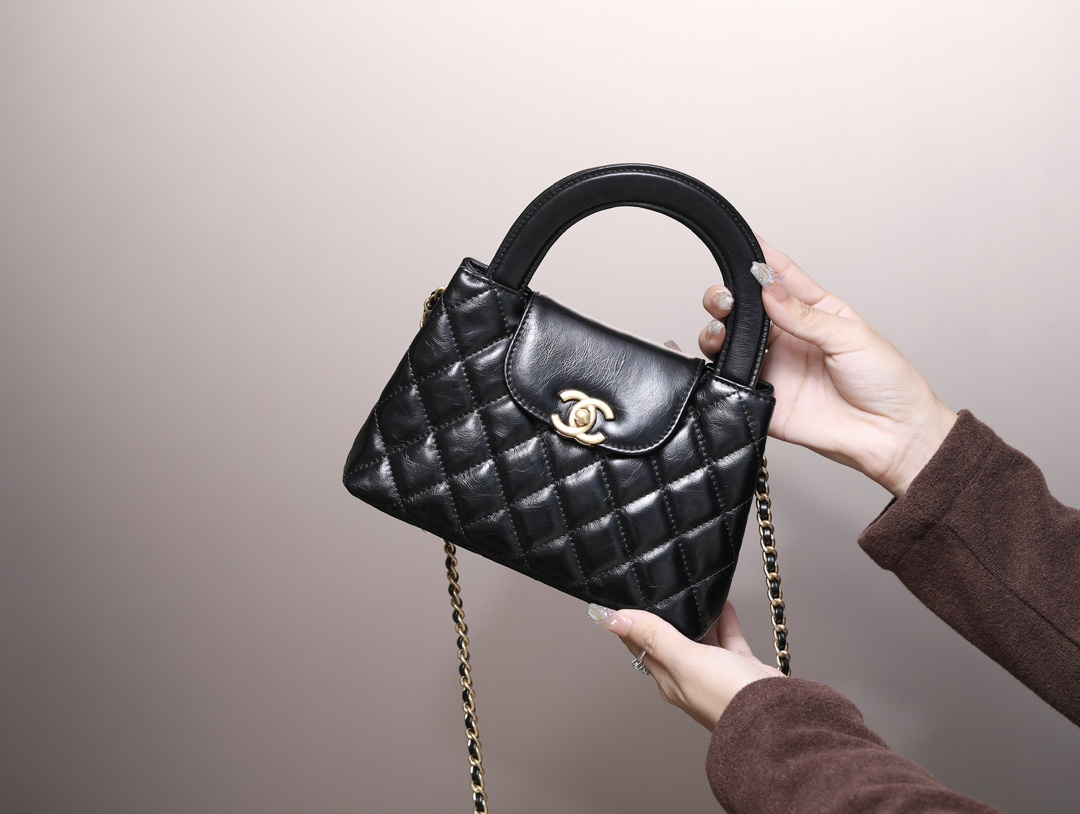 Chanel 23K Kelly — As seen on Liu Wen - Bag
