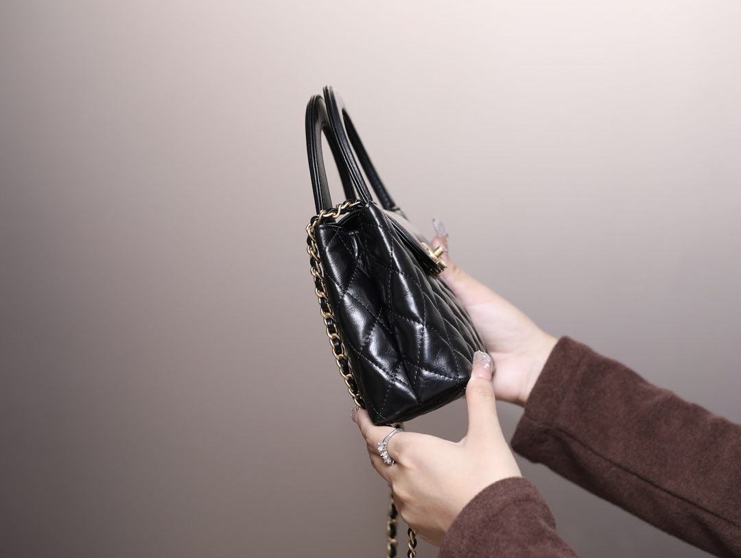 Chanel 23K Kelly — As seen on Liu Wen - Bag 3