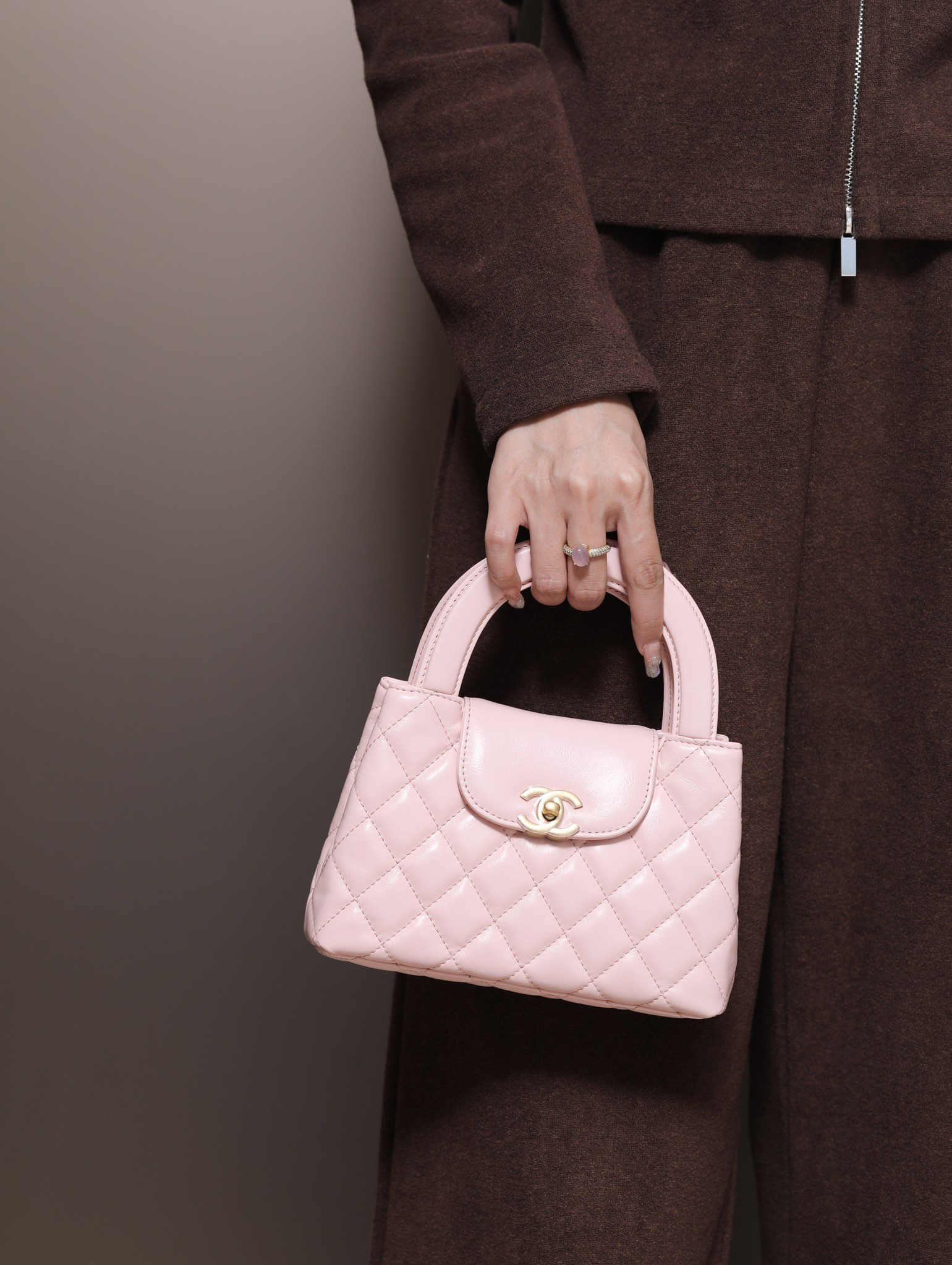 Chanel 23K Kelly – the same style worn by Liu Wen - Bag